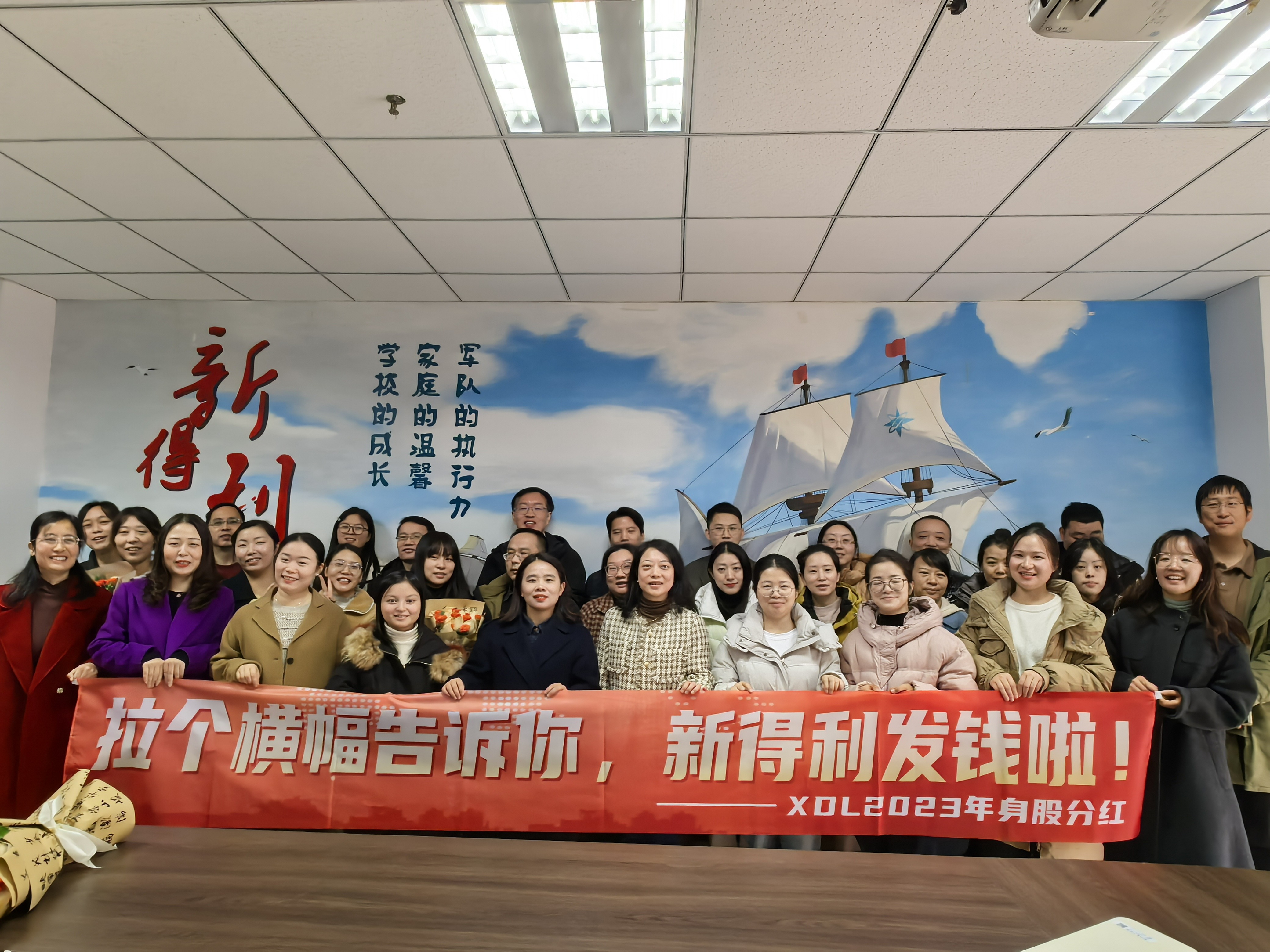 e3faea544b4caf279c362d3c1a04d4c.jpg